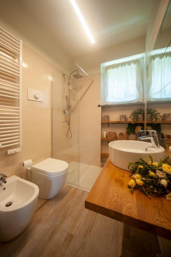 Lake View 18 Sale Marasino Bagian luar foto